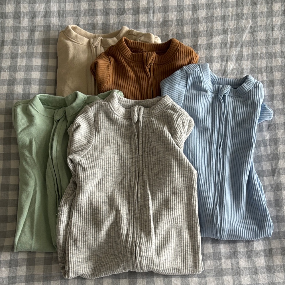 Old Navy Zip PJ Onesie Bundle - Lot of 5